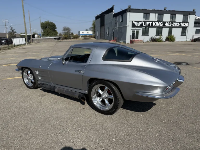 1963 Chevrolet Corvette Split Window picture car, photo 3 of 8