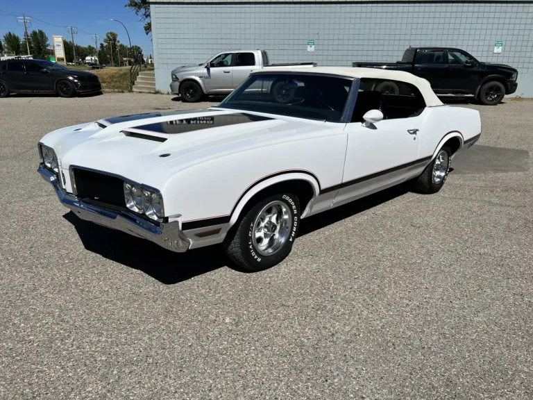 1970 Oldsmobile Cutlass Indy Pace Car picture car, photo 2 of 7