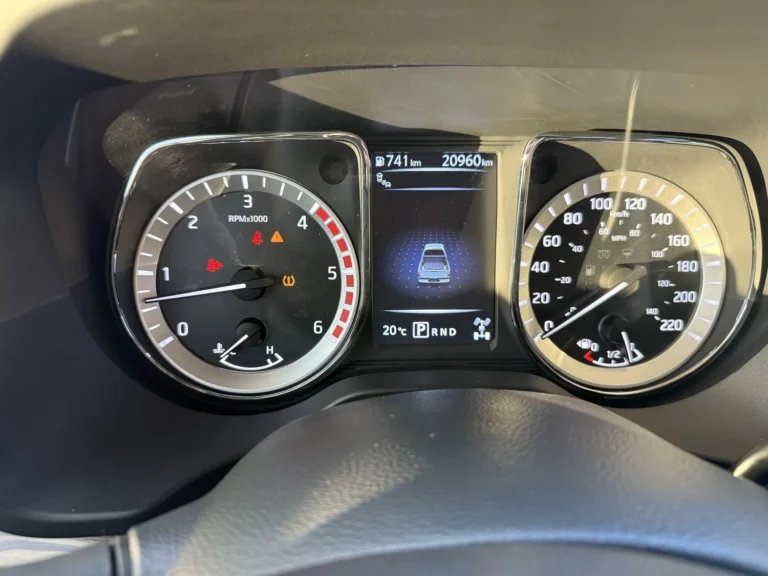 2016 Nissan Titan XD Diesel picture car, photo 16 of 16