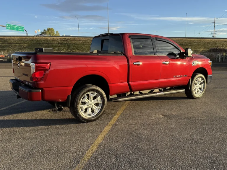 2016 Nissan Titan XD Diesel picture car, photo 4 of 16